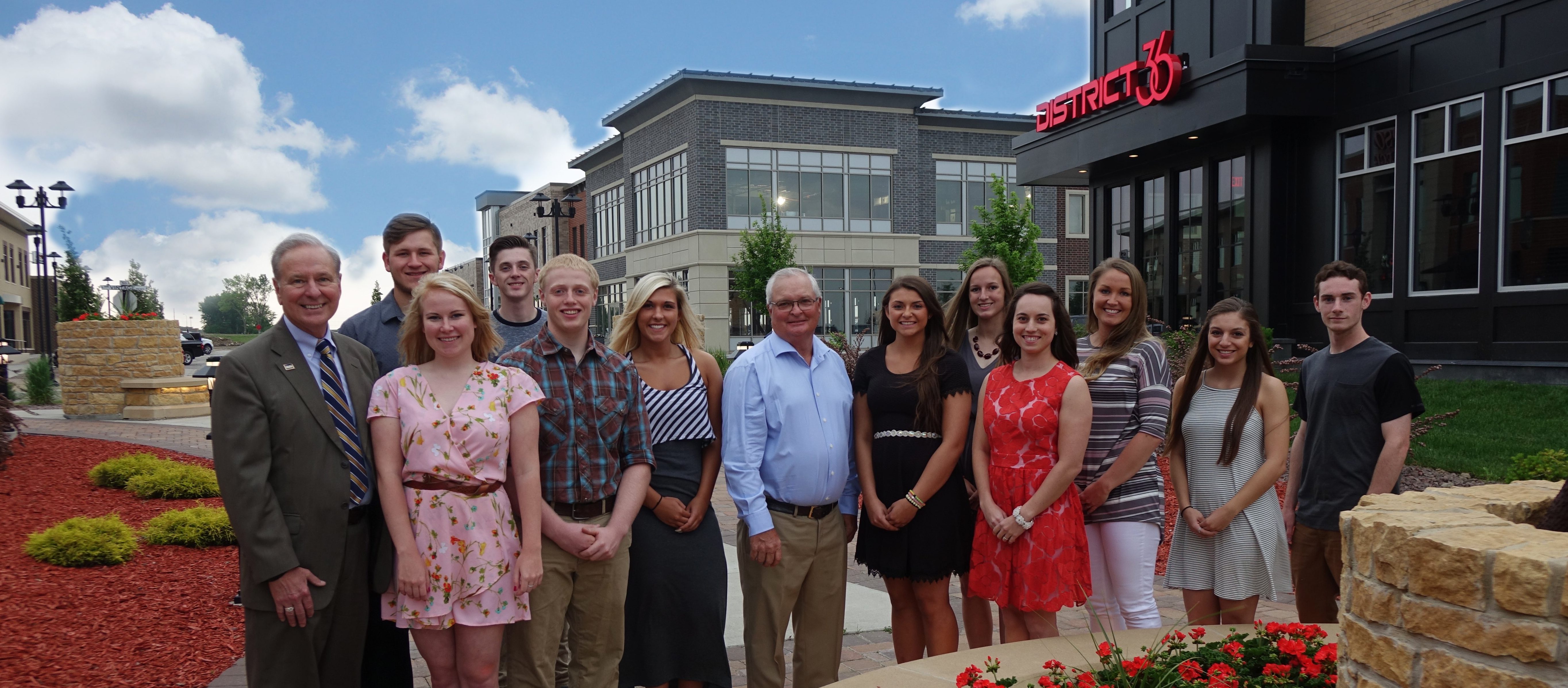 2016 Scholarship Recipients_DSC09658.retouch